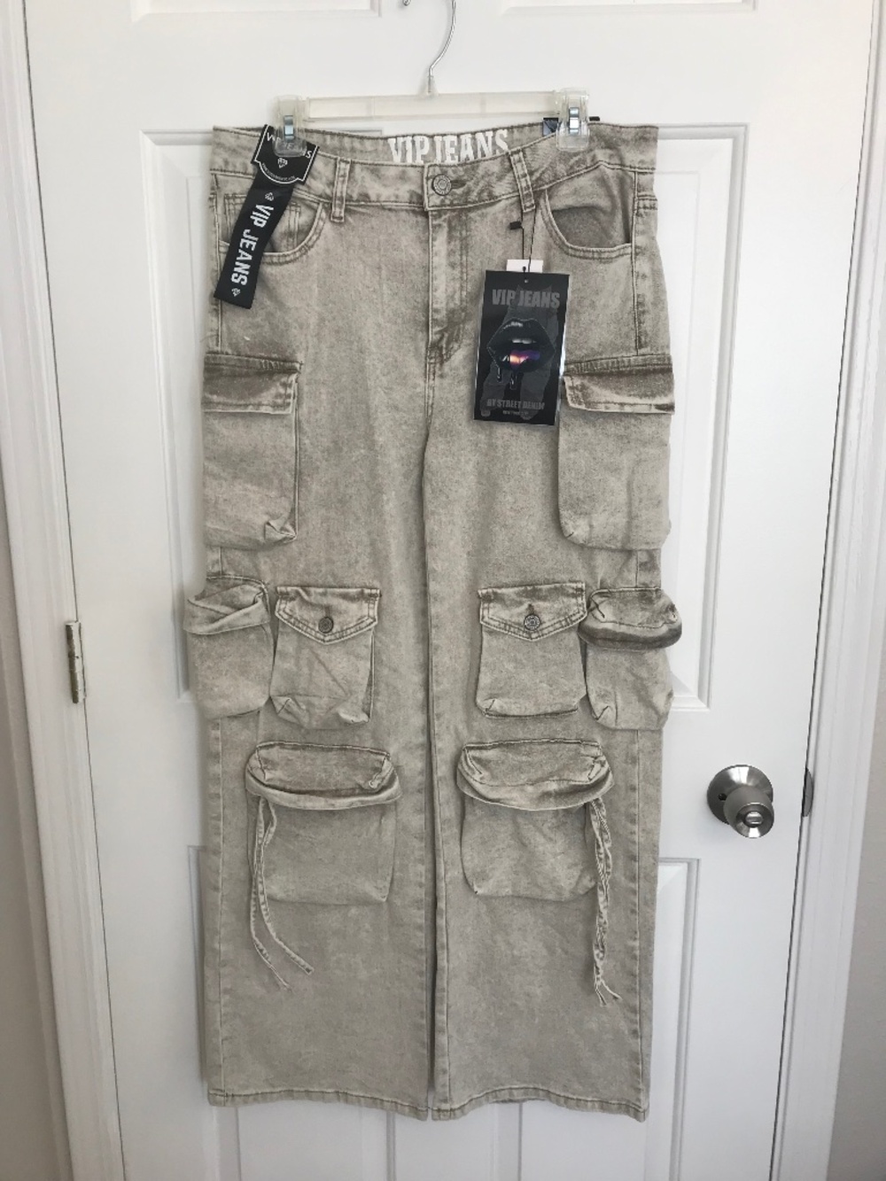 VIP New York City Collection Sculpture Stretch Utility Jeans 13/31 Tan Acid Wash